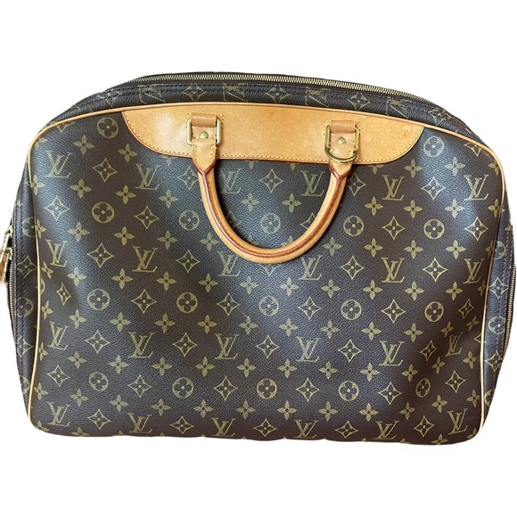 Louis Vuitton Travel Bag with Luggage Tag, Lock and Key, & COA - Picture 4 of 16